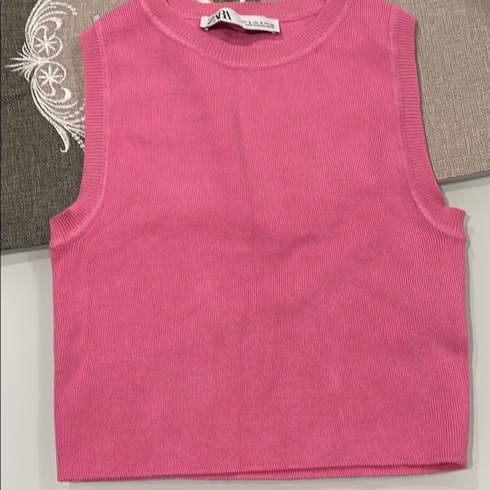 Cropped knit top